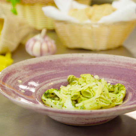 Receita de Penne ao Molho Pesto com Lulas