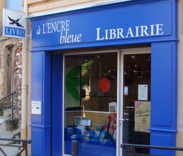 A L'ENCRE BLEUE