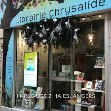LA CHRYSALIDE