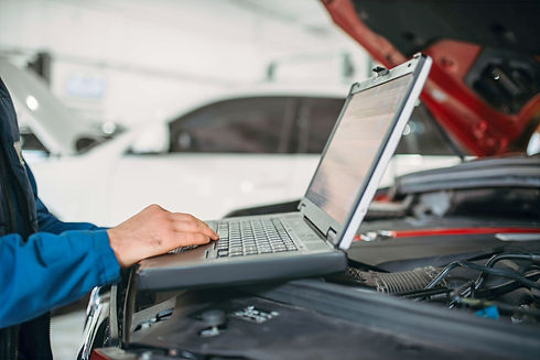 computer-diagnostics-of-the-car-in-auto-service_edited.jpg