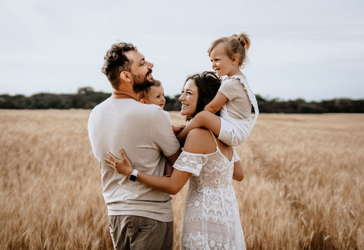 Familienshooting in Wien, Umgebung & Niederösterreich – emotionale Familienfotografie & natürliche Babyfotos