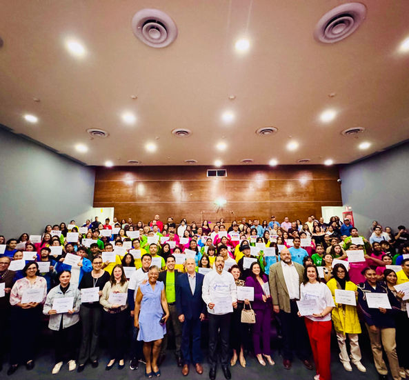 RECONOCEN A JÓVENES TALENTOS DE BACHILLERATO POR FORTALECER SUS HABILIDADES PARA EL FUTURO