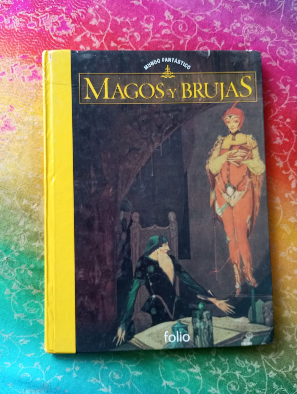 Miniatura: Magos y brujas.