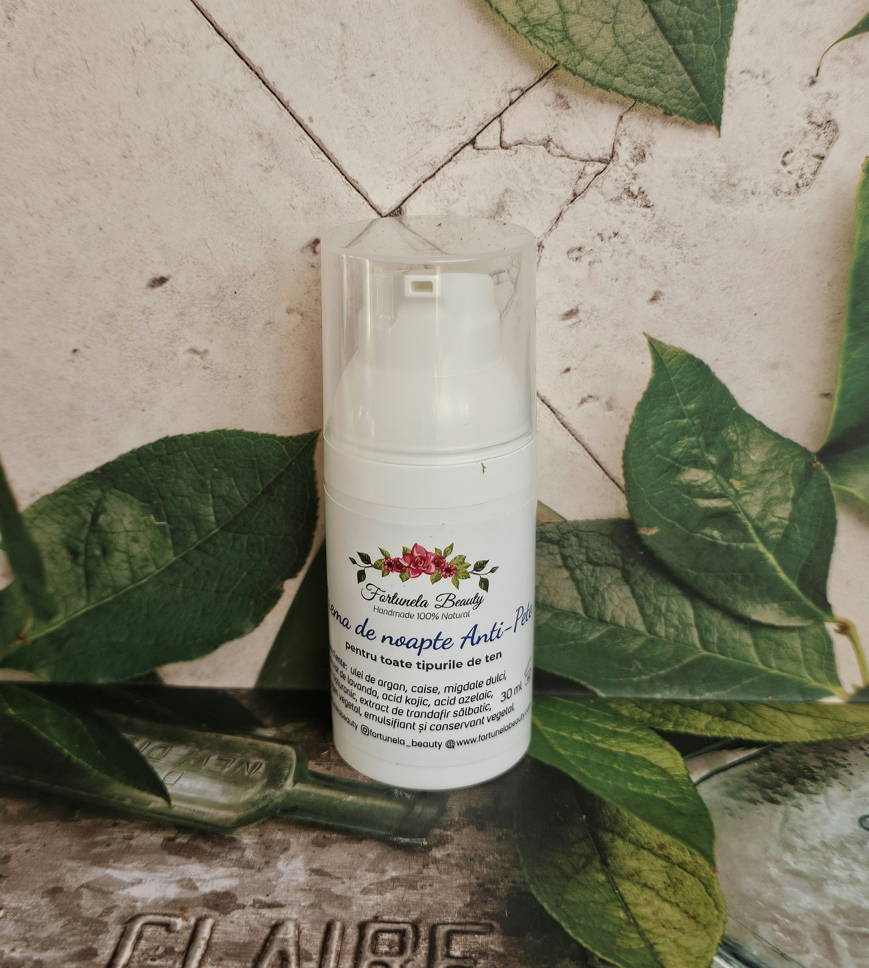 Cremă de noapte "Anti-Pete" pentru toate tipurile de ten