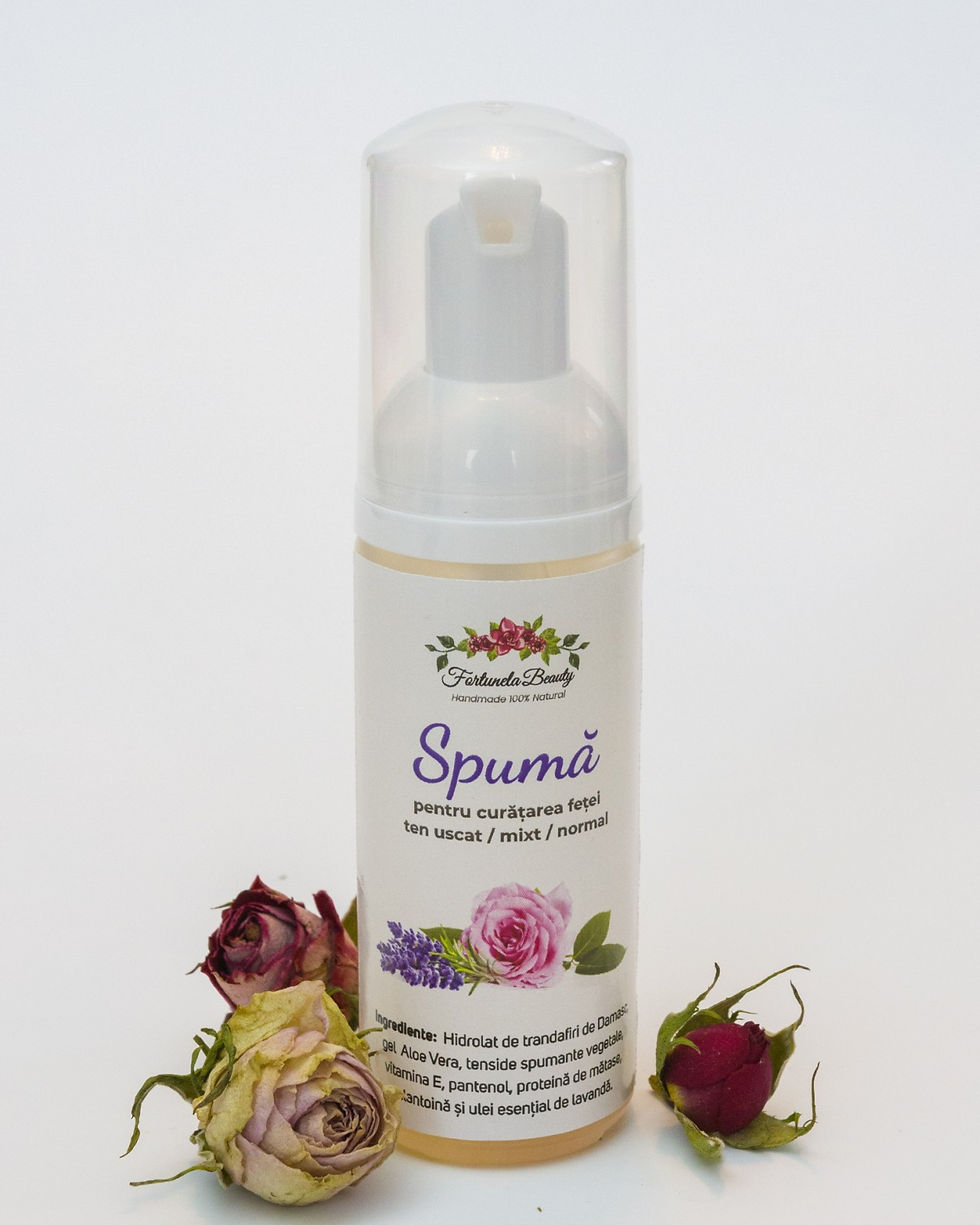 Miniatură: Spumă pentru curățarea feței (ten uscat /mixt /normal)