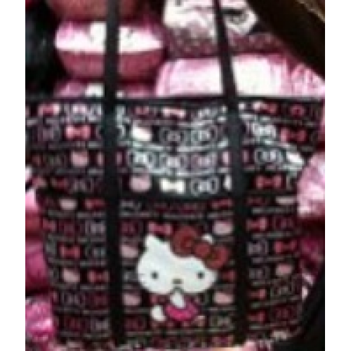 Grand sac fourre-tout à 35 $ (prix régulier), nombreux modèles de nœuds.