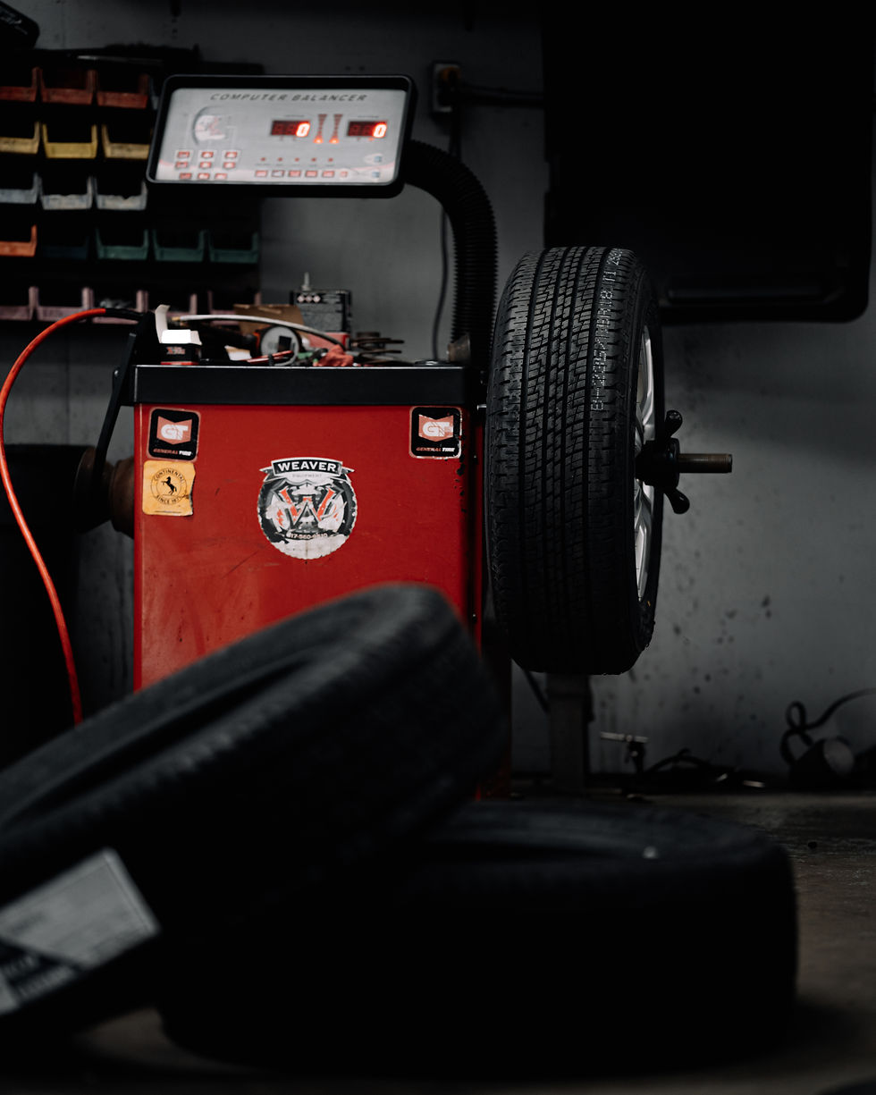 Tires & Balancer