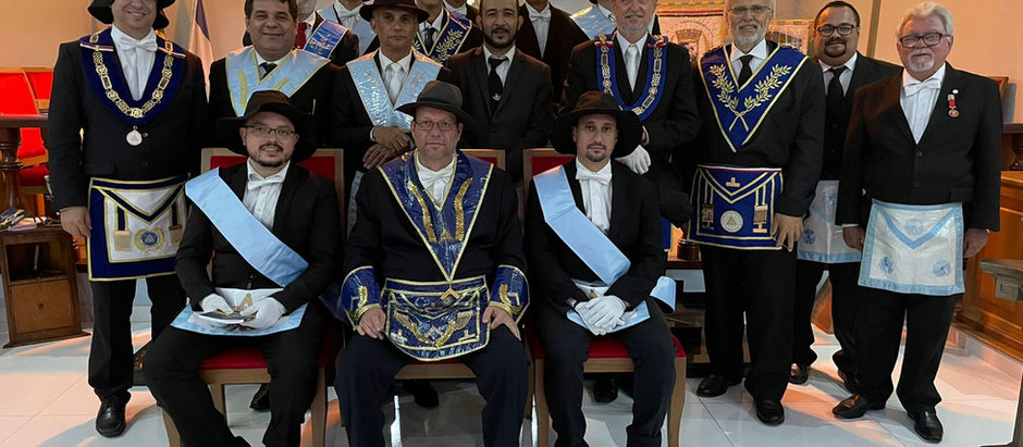 Sessão Magna de Exaltação na Loja Maçônica Amor e Caridade