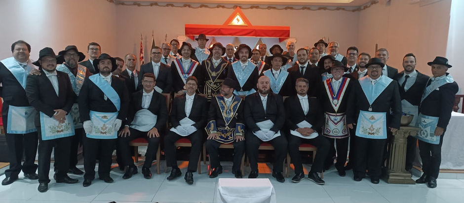 Sessão Magna de Iniciação na Loja Maçonica Amor e Caridade nº 313, Rito Adonhiramita