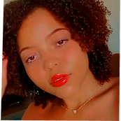 testemunhos - laise_1_2x.png