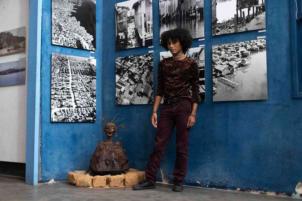 Gabe Gamaliel posicionou sua obra no Tempo da Água, referenciando o passado da Maré. Foto: José Bismarck.