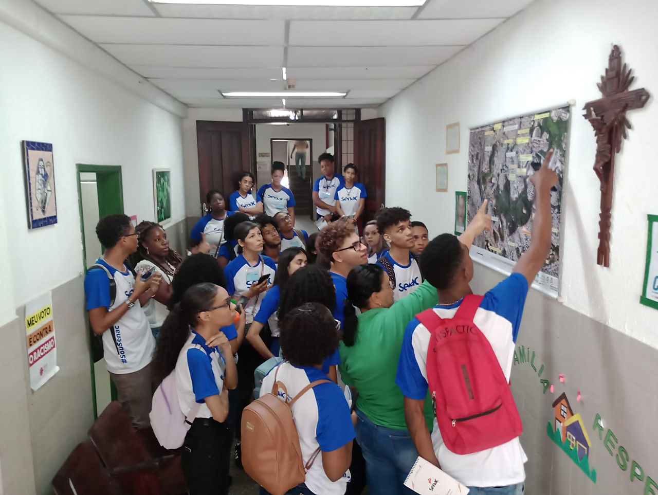 Estudantes do curso Técnico em Administração visitam a Acopamec