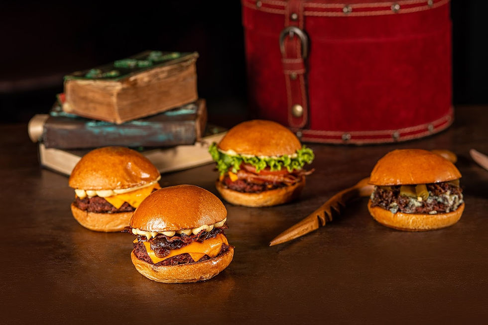 Hector Burguer 3.jpg