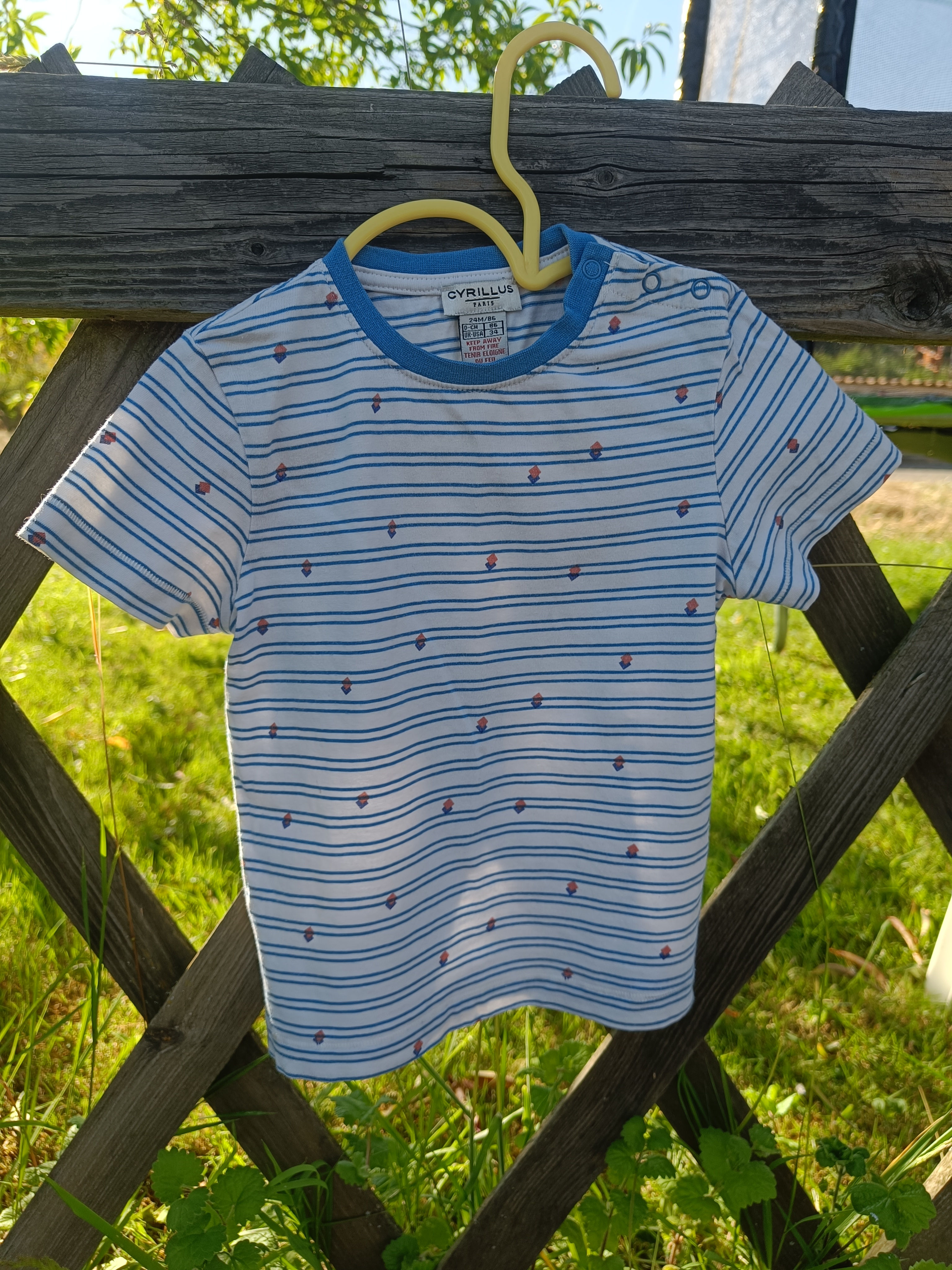 T-shirt