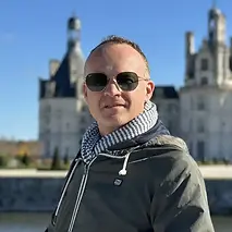 dominique.webp