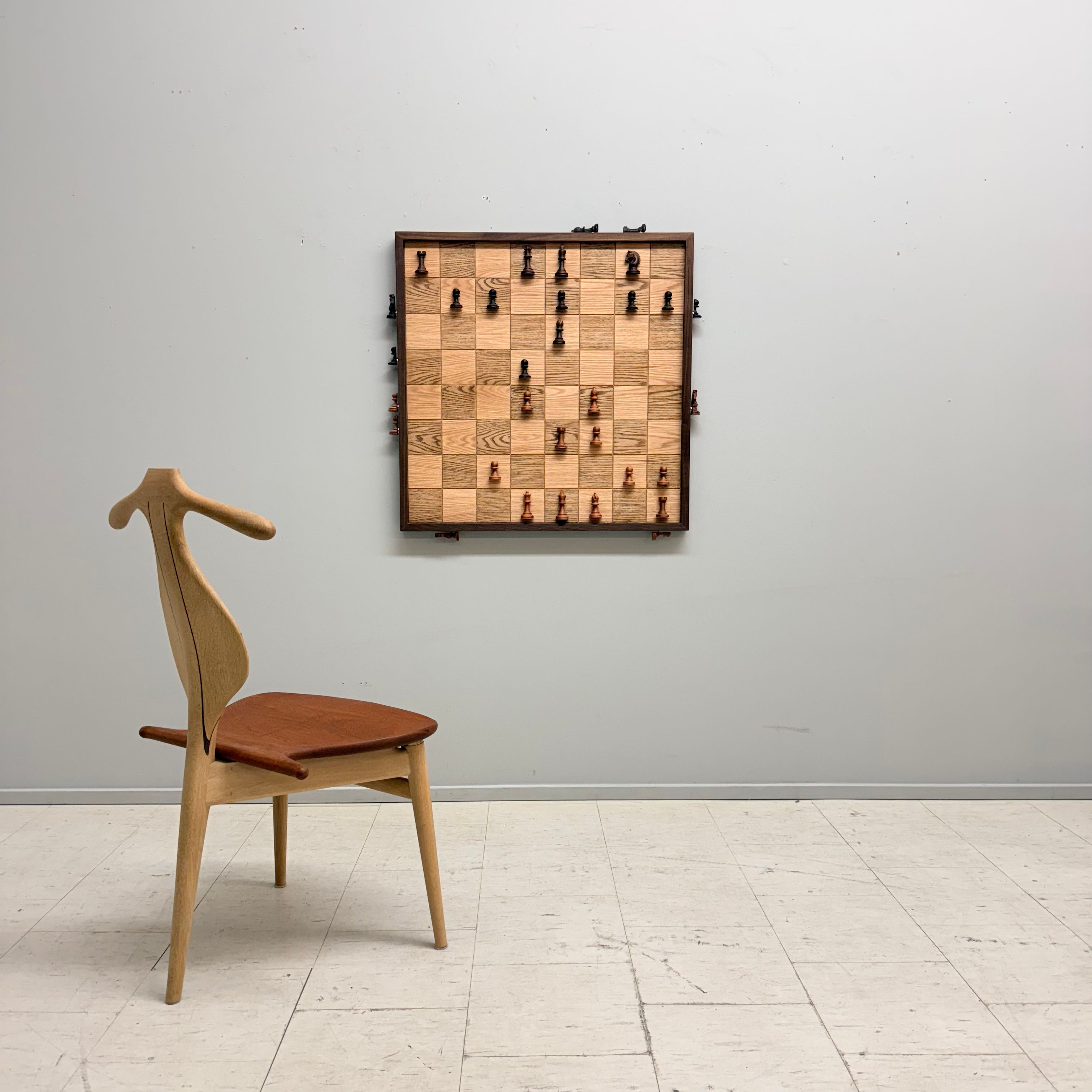 Luxury Wall-Mounted Magnetic Chess Board – 32×32 Inches