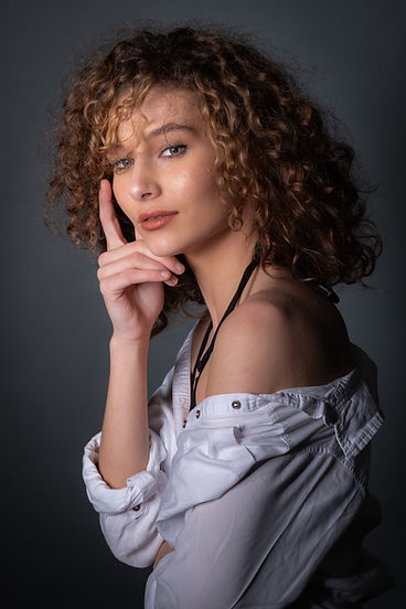 20190123-CourtneyHutton-XPRO8480-Edit.jpg