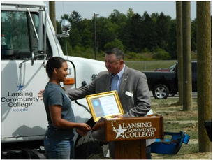 Jessica Walker Is First Woman to Receive Consumer’s Lineworker Scholarship,
at Lansing Community Col