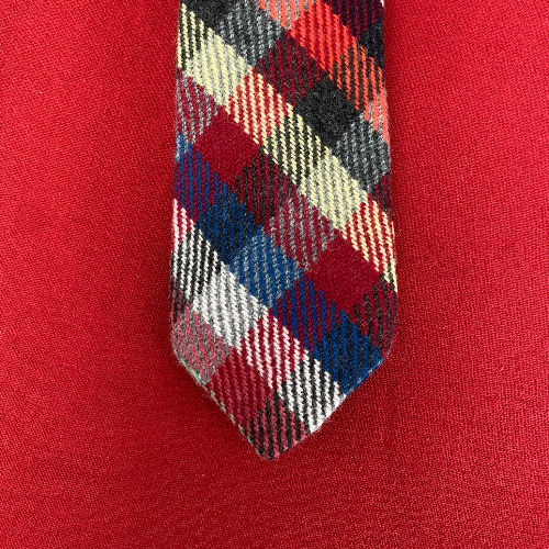 Thumbnail: Handwoven tie