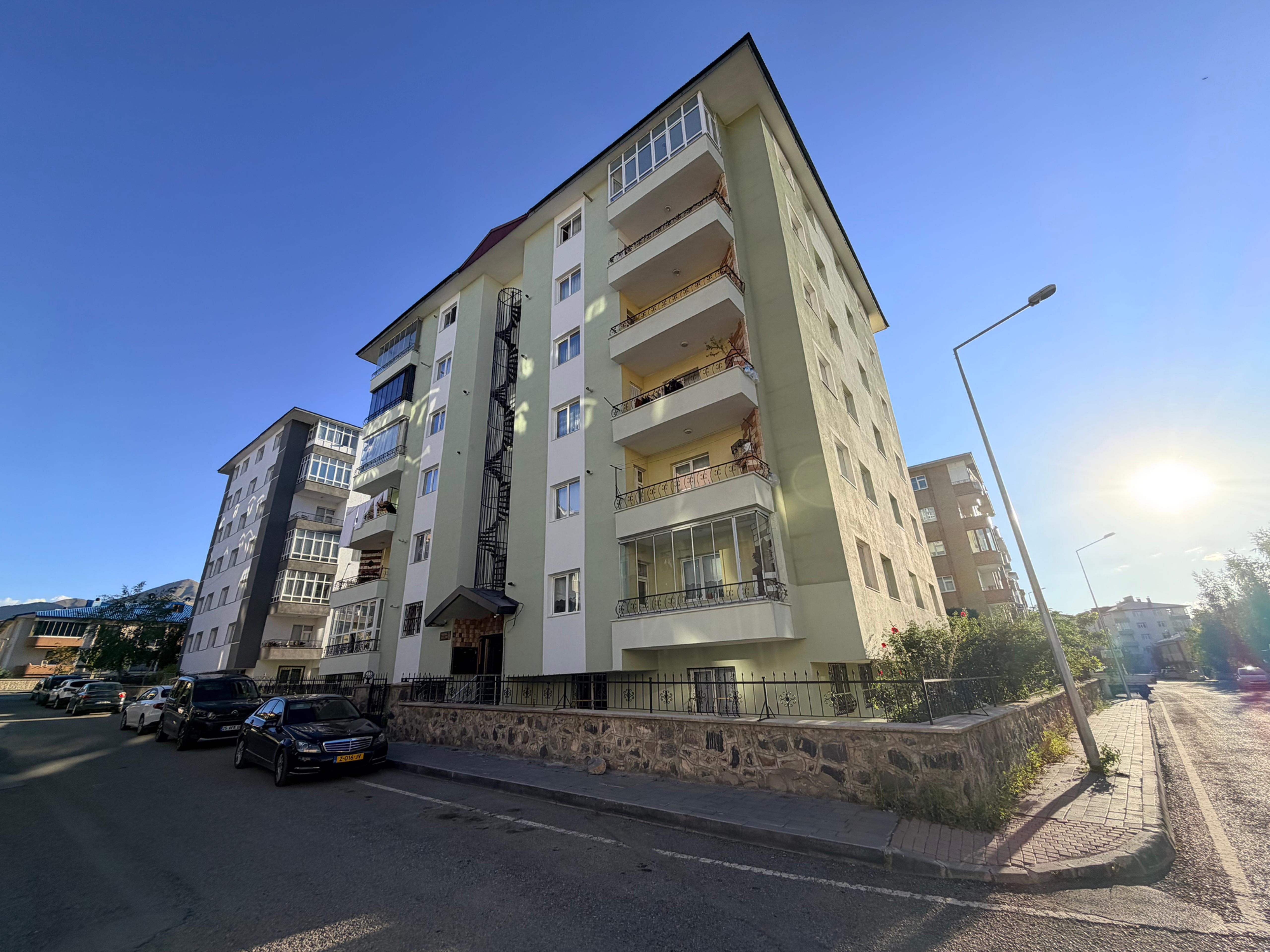 YILDIZKENT'TE ŞEHİR HASTANESİNE YÜRÜME MESAFESİNDE 4+1 DAİRE