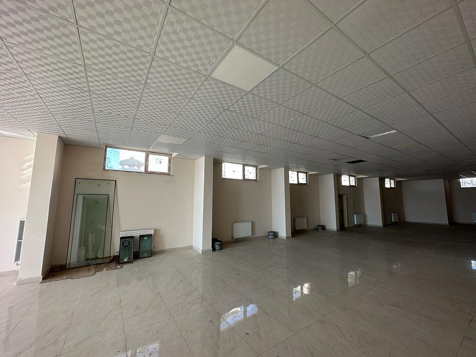 Küçük resim: ANAYOLA CEPHELİ KURUMSAL KİRACILI SATILIK 560 M2 İŞ YERİ