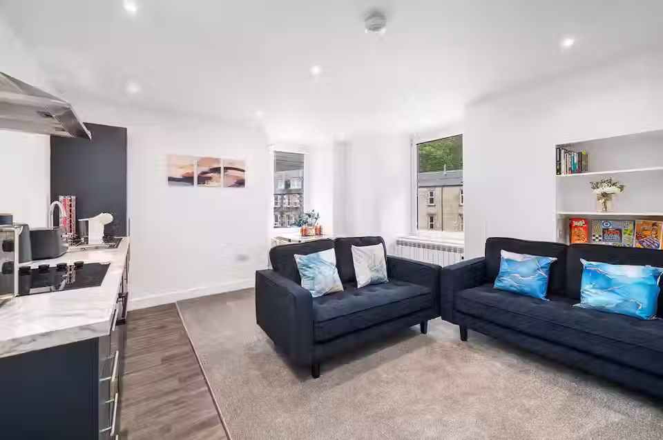 Flat 1, 6 Soroba Road