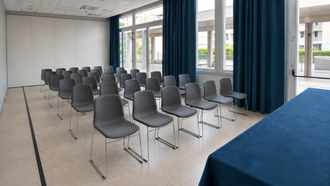 Sala meeting del Tower Hotel Busto Arsizio vicino all'Aeroporto di Milano Malpensa per riunioni, conferenze ed eventi aziendali.