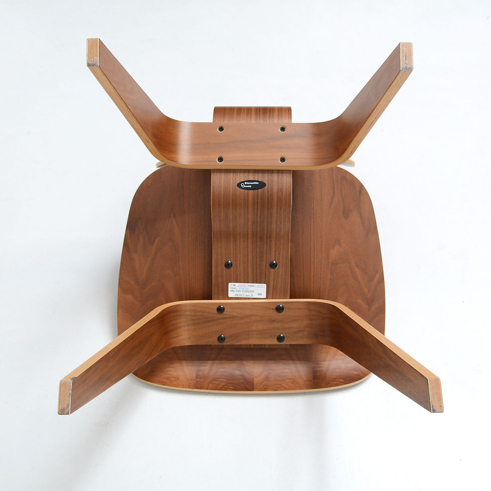 Thumbnail: Set 6 DCW Dining Chairs - Charles Eames, Herman Miller,  c. 1946 (2005 prod)