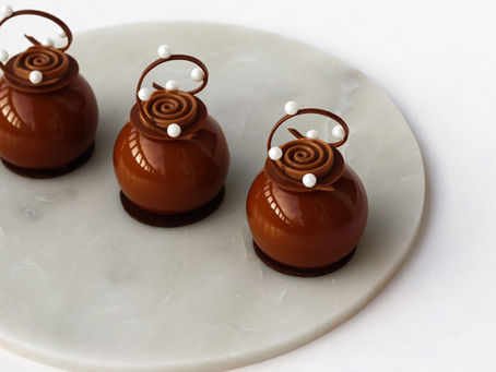 Chocolate & Raspberry New Year's Mini Cakes