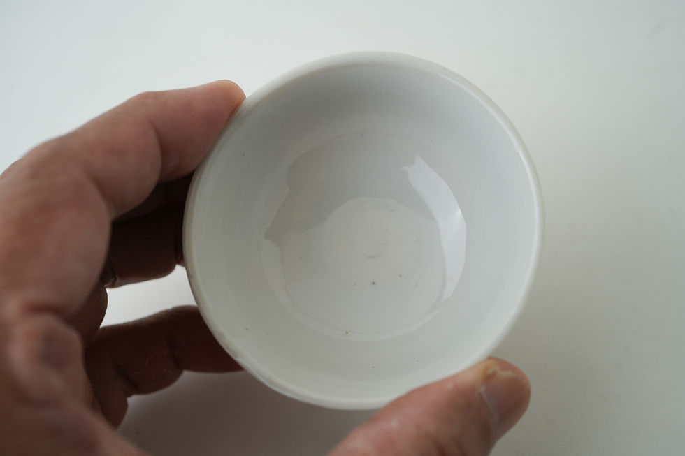 サムネイル： 【古道具】1429〜1432  白磁茶杯5個組み（日本:昭和）
