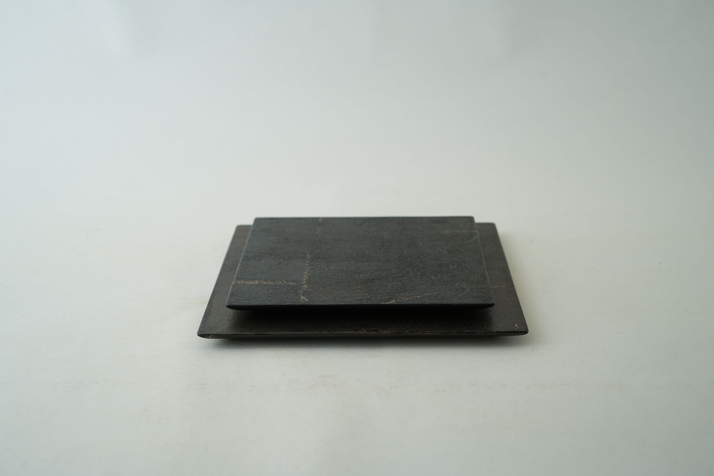 【木漆工とけし】板皿 銀 ハマセンダン TKS1-10/13