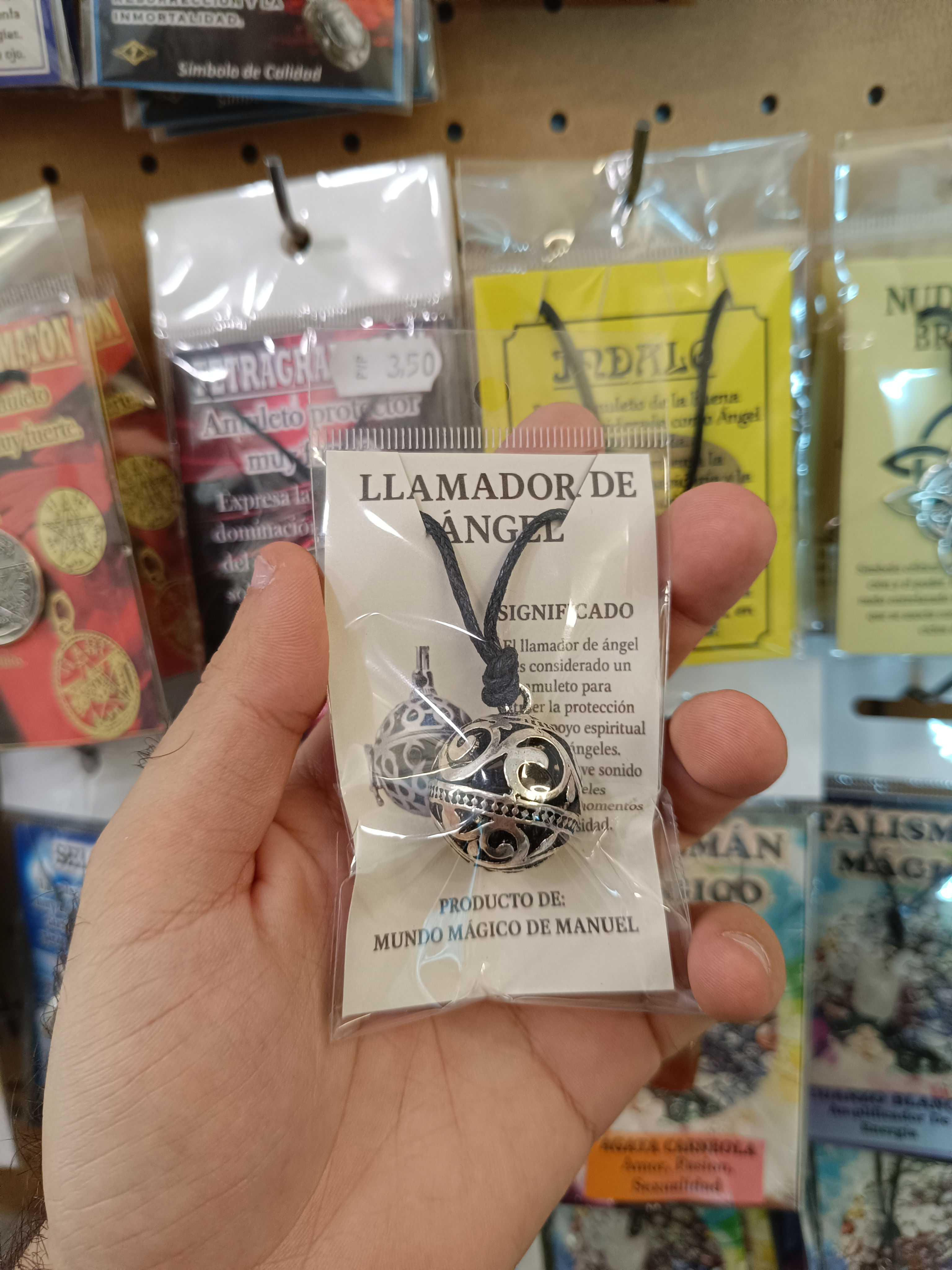 LLAMADOR ÁNGEL BISUTERÍA