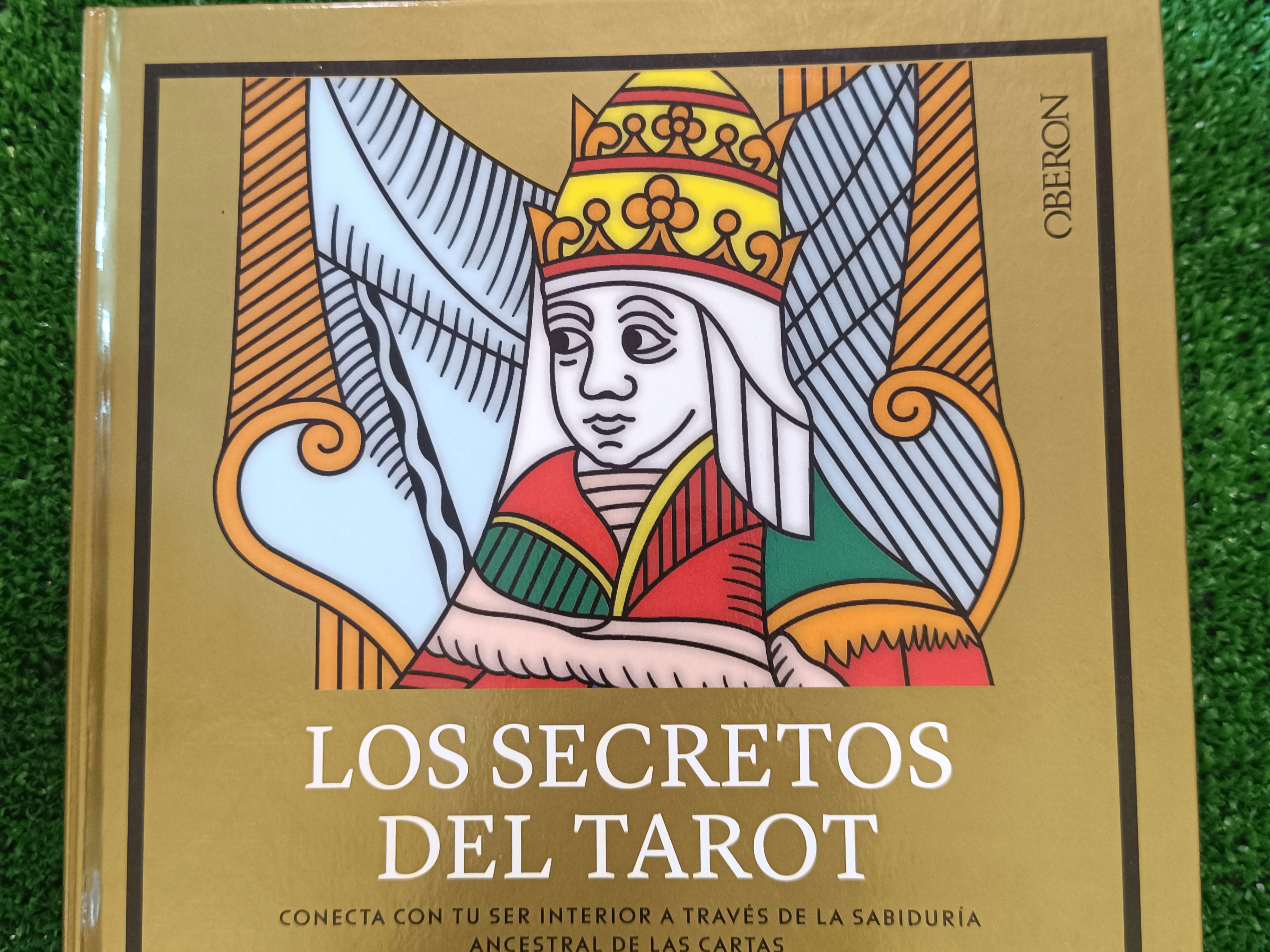 LOS SECRETOS DEL TAROT