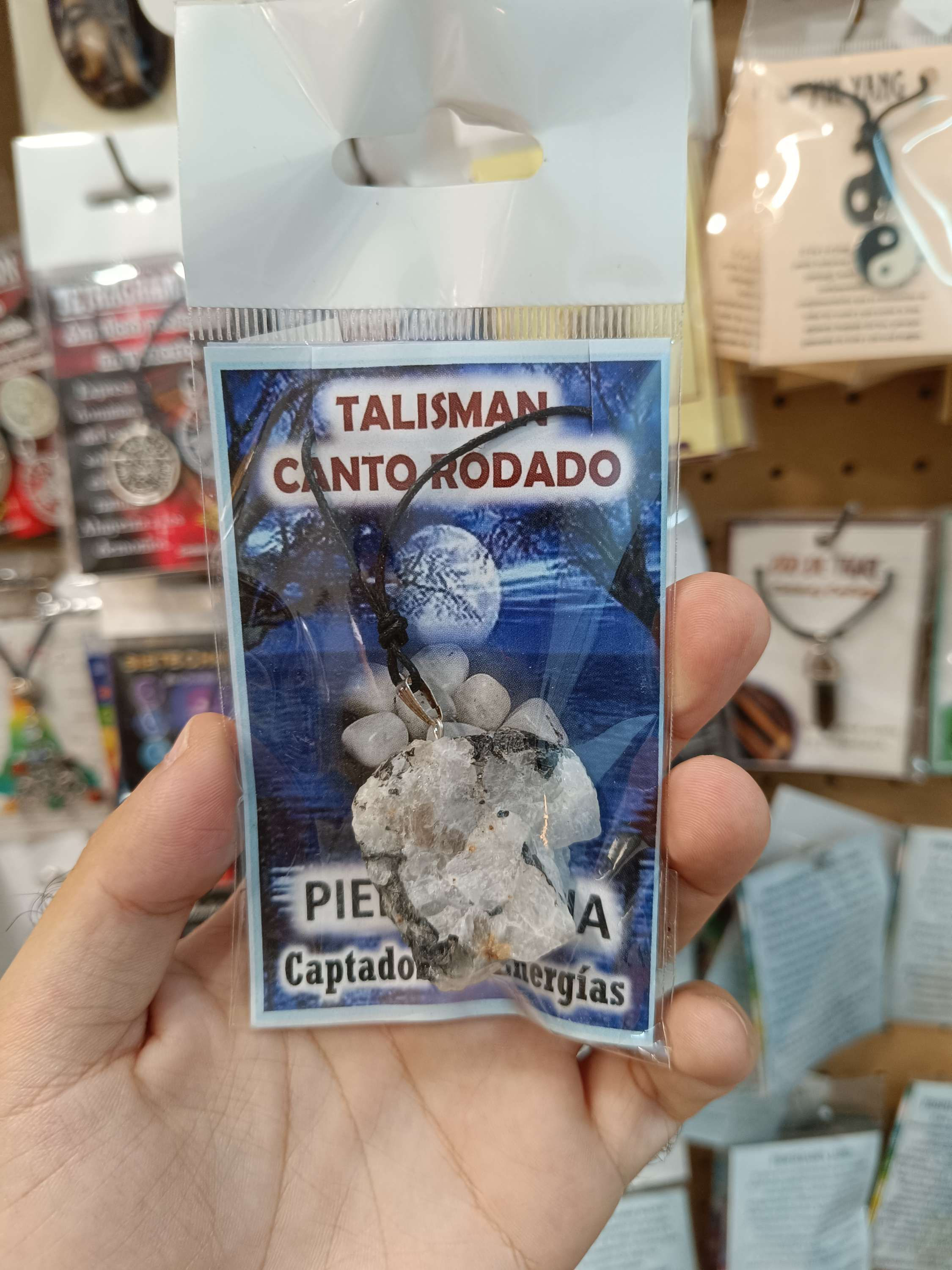 TALISMÁN PIEDRA LUNA 