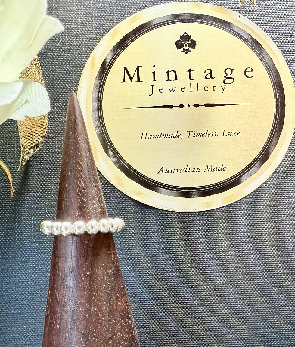 Thumbnail: Classic Metallic Stretch Ring