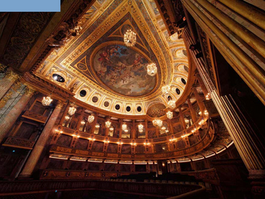 The Royal Opera of Versailles invests in Robe