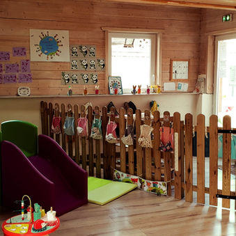 4oye-et-pallet Micro-crèche.jpeg