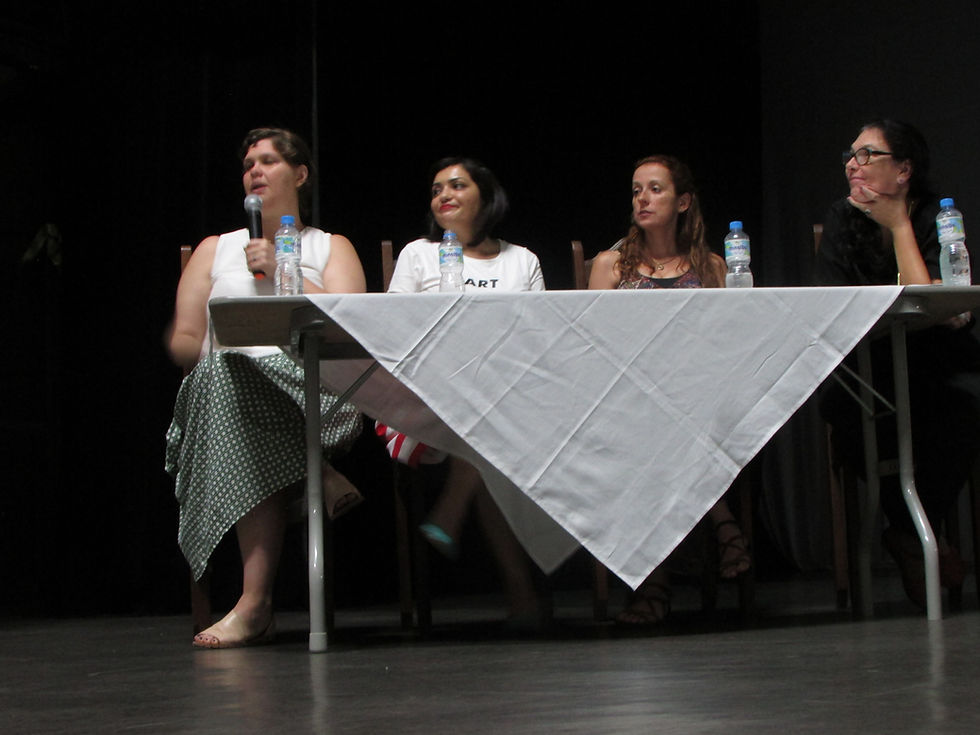 da esquerda para direita: Marília Bonas, Luciana Nemes, Helen Altimeyer e Cecília Machado