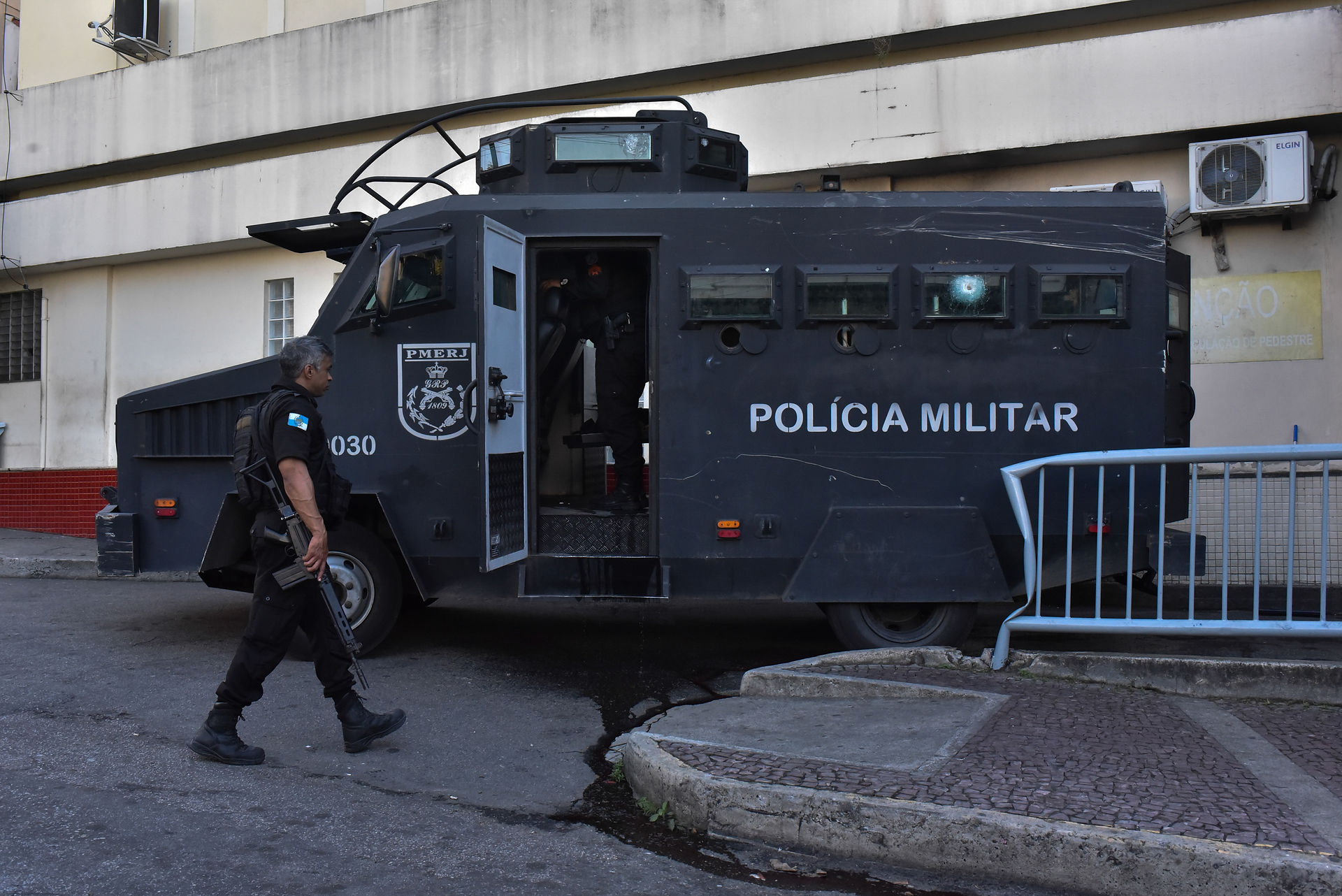 Limpeza Étnica Nas Favelas, o Raio-x do Rio De Janeiro