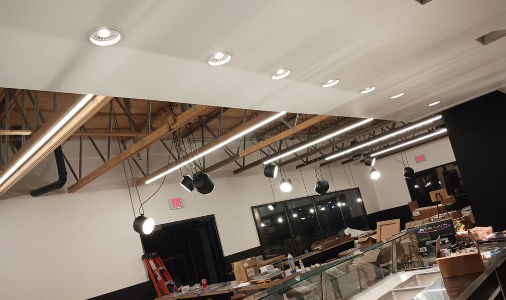 commercial electrician services for restaurant in Phoenix, Arizona.