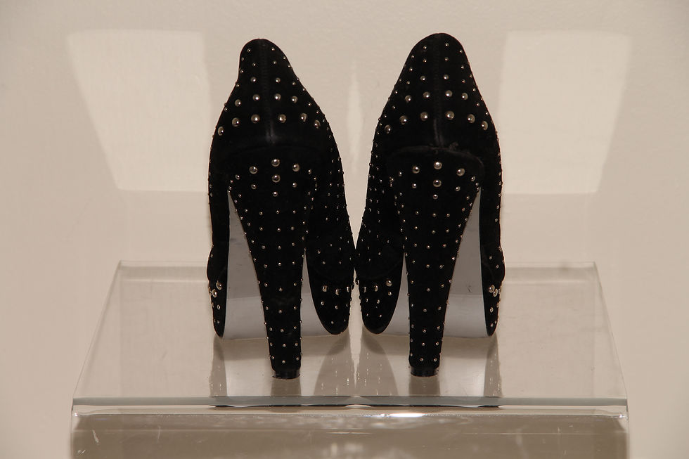 Thumbnail: Shiek Heels