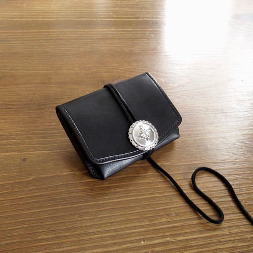 グレージングサドルレザー　コンパクトスリムウォレット　シルバーコンチョ　小銭入れ グレージングサドルレザー コンパクトスリムウォレット シルバー