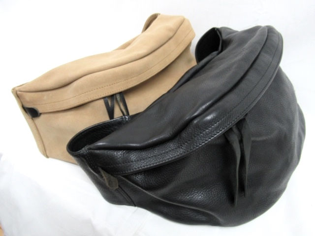 スエードウエストバッグ