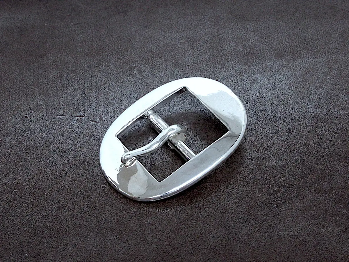 オーバル型のシルバー925バックル