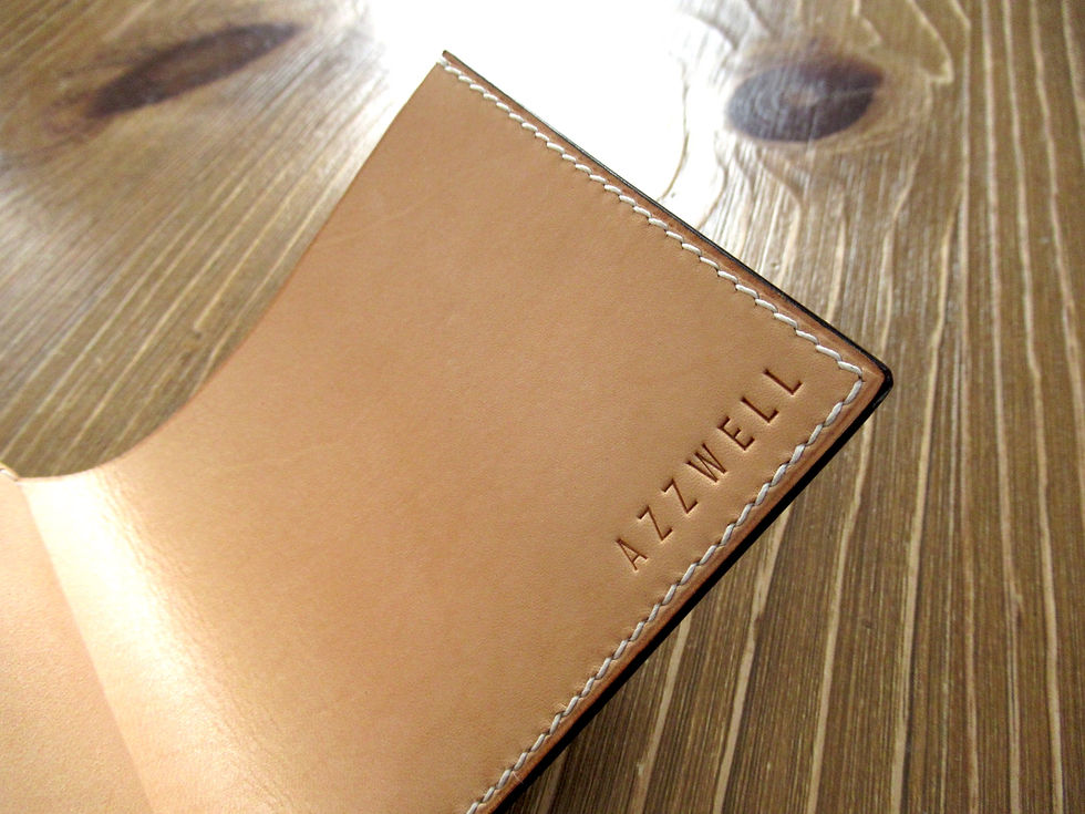サムネイル： 1万円札財布のAZZWELLロゴ