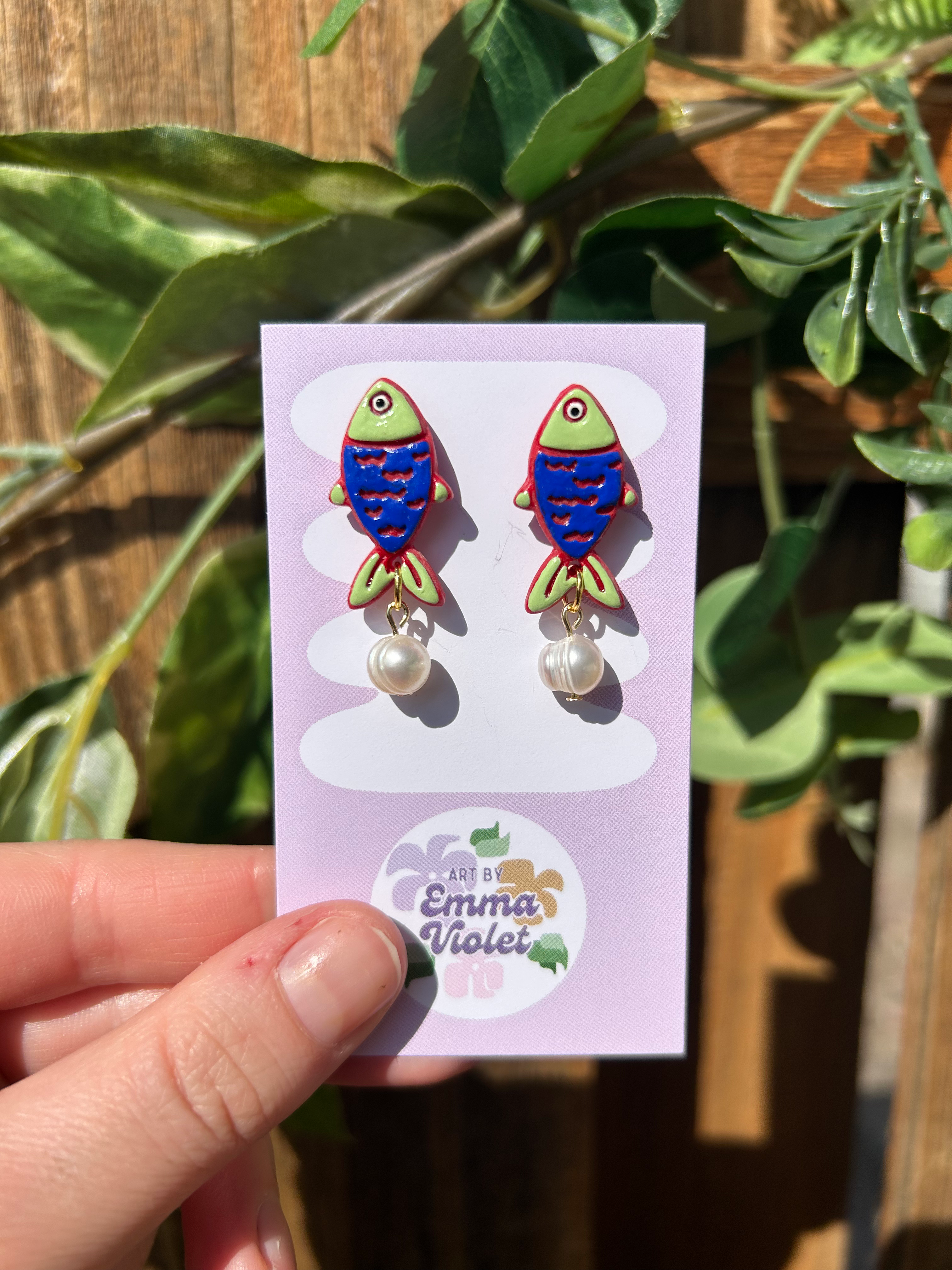 Red Fish (Gold with Pearl)