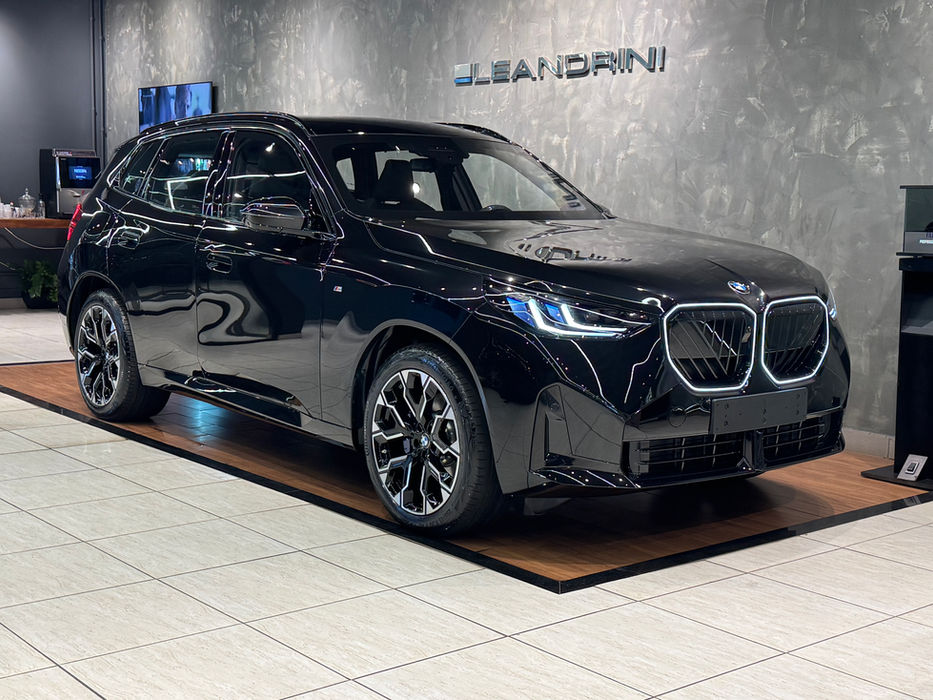 BMW X3 30 M Sport 2027 - Zero Km
Blindada 𝙇𝙀𝘼𝙉𝘿𝙍𝙄𝙉𝙄 𝙐𝙇𝙏𝙍𝘼-𝙇𝙄𝙂𝙃𝙏𝙒𝙀𝙄𝙂𝙃𝙏
R$ 675.000,00