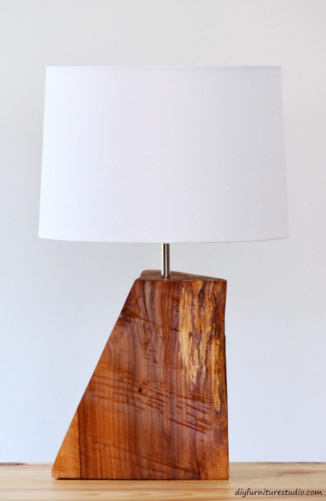 table-lamp-natural-wood-live-edge