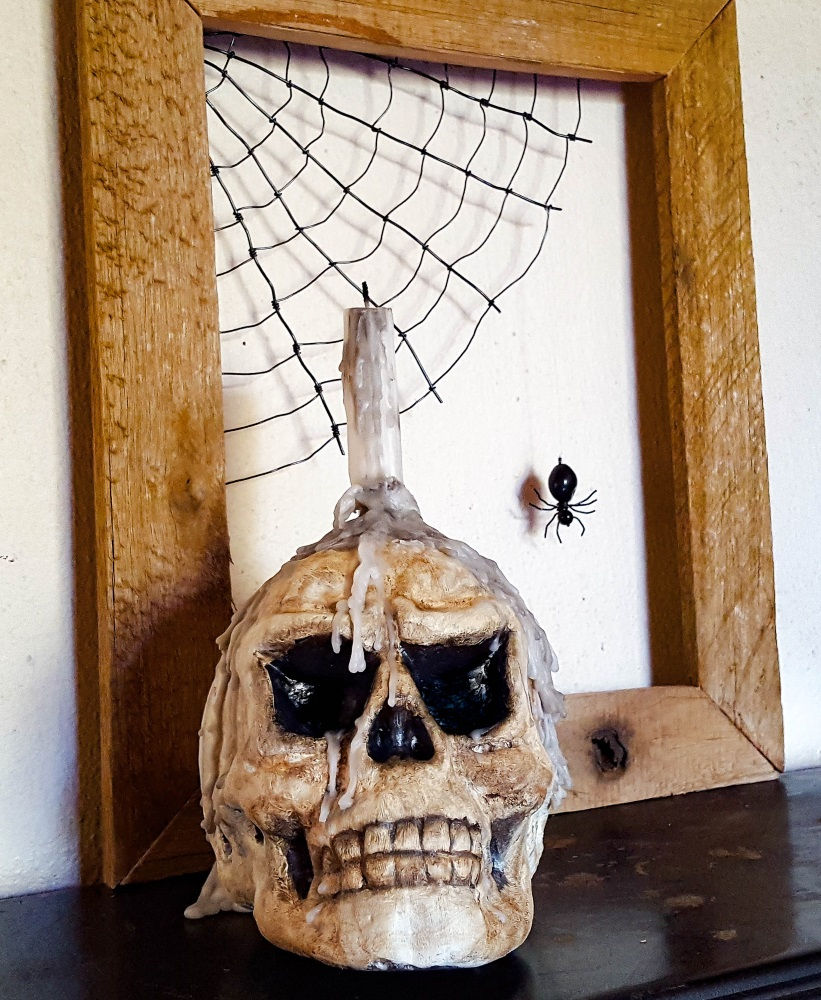 halloween-candle-skull