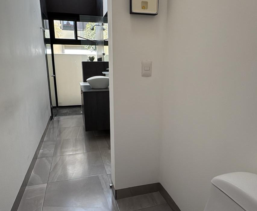 Baño, Casa en Renta en Vista Real Country Club